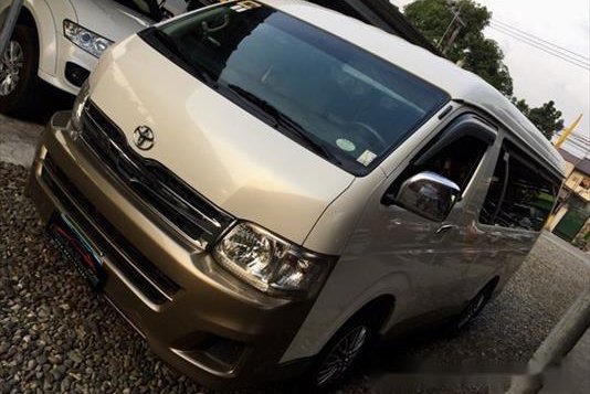 Toyota Hiace 2013 GL GRANDIA MT for sale-2