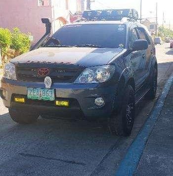 SELLING Toyota Fortuner 2006 diesel