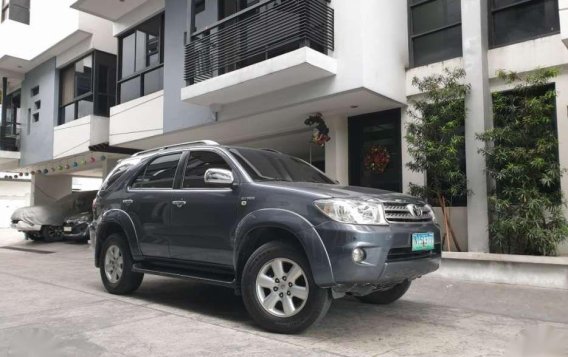 2011 Toyota Fortuner G gas FOR SALE-7