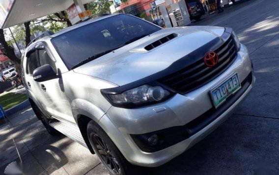 2012 Toyota Fortuner 3.0v trd FOR SALE-10