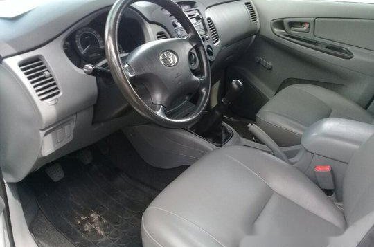 Toyota Innova 2012 for sale-4