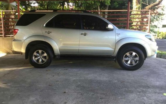 SELLING 2007 TOYOTA Fortuner diesel automatic-1