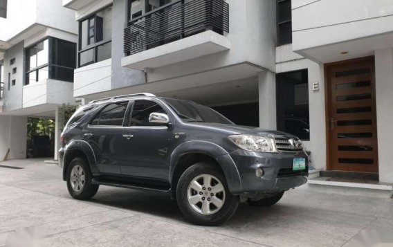 2011 Toyota Fortuner G gas FOR SALE-4