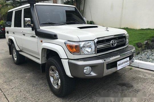 Toyota Land Cruiser 2018 LC76 LX10 MT for sale-8