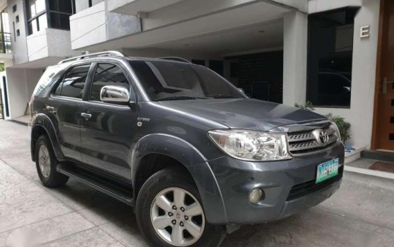 2011 Toyota Fortuner G gas FOR SALE-10