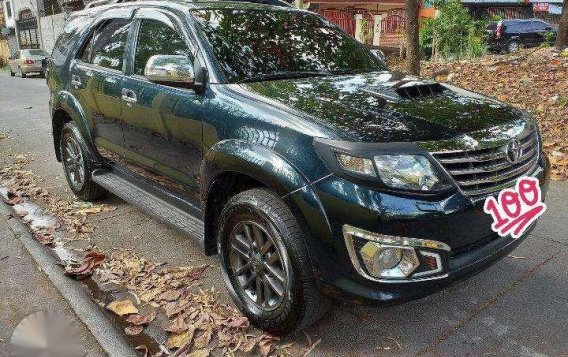 Toyota Fortuner V 4x2 2015 model for sale-9