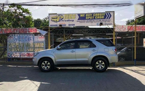 Toyota Fortuner V 2006 for sale -10