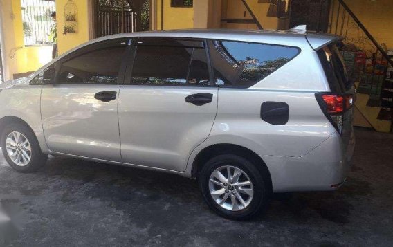 2019 Toyota Innova E AT 2.8Dsl - 4TKms Only-6