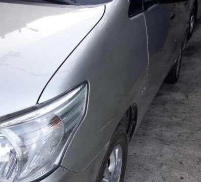 Toyota Innova E FOR SALE-7