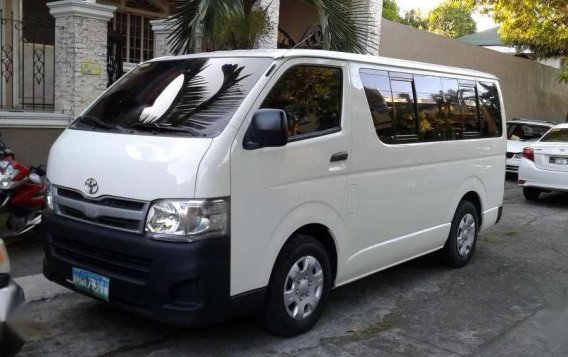 Toyota Hiace commuter 2013  FOR SALE-1
