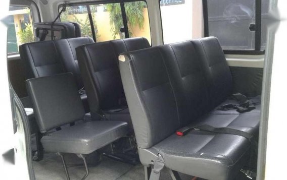 Toyota Hiace commuter 2013  FOR SALE-6