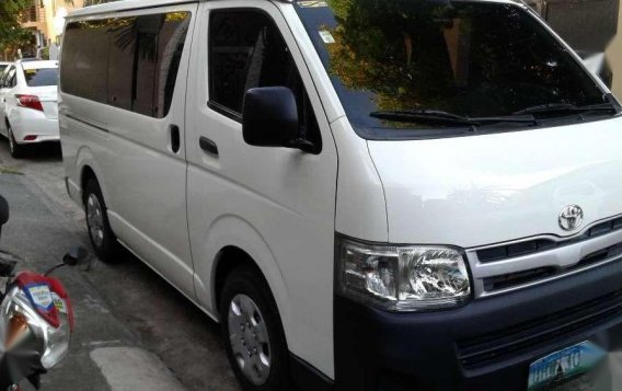 Toyota Hiace commuter 2013  FOR SALE