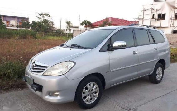 2011 Toyota Innova G FOR SALE-3