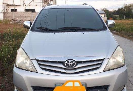 2011 Toyota Innova G FOR SALE-1