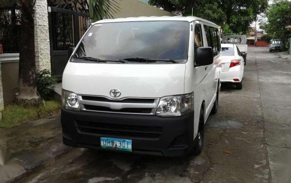 Toyota Hiace commuter 2013  FOR SALE-7