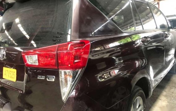 2018 Toyota Innova 2.8 E Automatic Transmission BLACKISH RED-2