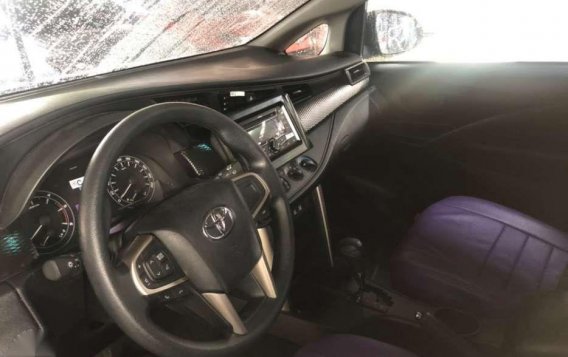 2018 Toyota Innova 2.8 E Automatic Transmission BLACKISH RED-3