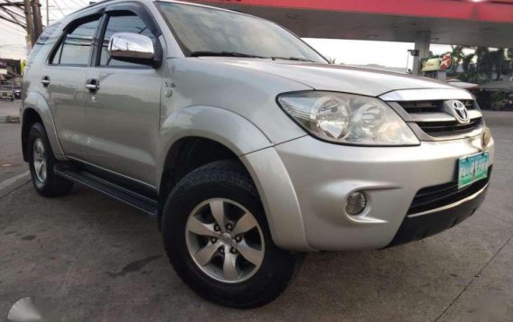 TOYOTA Fortuner G 2005mdl. automatic trans.