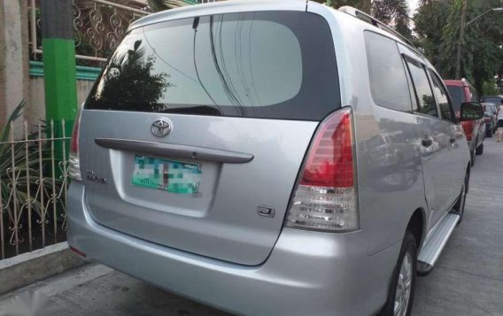 Toyota Innova 2011 for sale-1