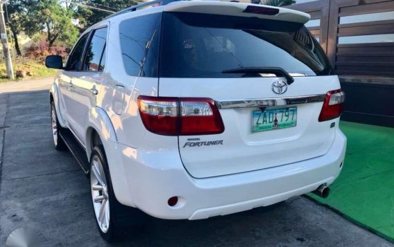 2005 Toyota Fortuner G FOR SALE-9