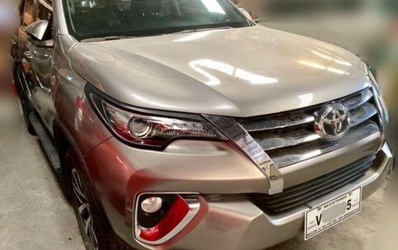 2017 TOYOTA FORTUNER V 20tkms 4X2 DSL AT 