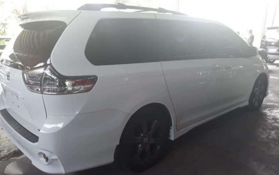  A/T Toyota Sienna se FOR SALE-6