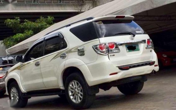 2013 Toyota Fortuner 4x2 A/T Diesel P888,000-2