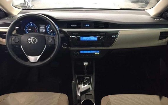 2014 Toyota Corolla Altis 1.6 V Automatic Gas-10