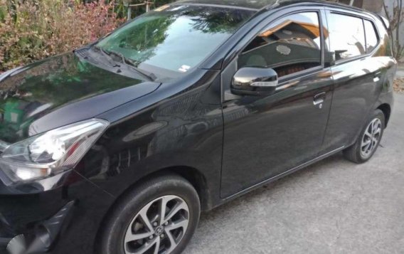 Toyota Wigo new look car sedan hatchback second hand 2017 mt-1