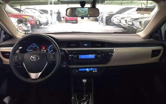 2014 Toyota Corolla Altis 1.6 V Automatic Gas-4