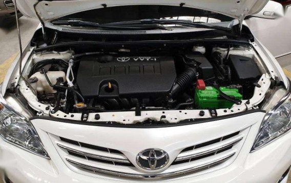 FRESH! 2013 TOYOTA Corolla Altis 1.6 V GAS AT 64k Mileage Almost New-7