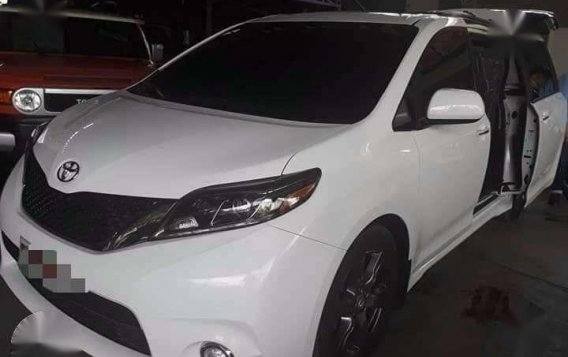  A/T Toyota Sienna se FOR SALE-5