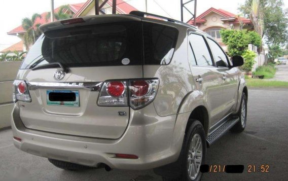 SELLING TOYOTA Fortuner g matic 2013-4
