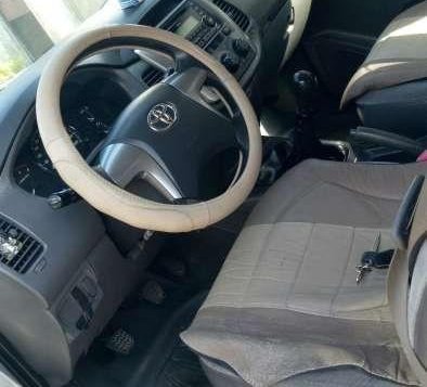 Toyota Innova 2.5 E 2014 model for sale-8