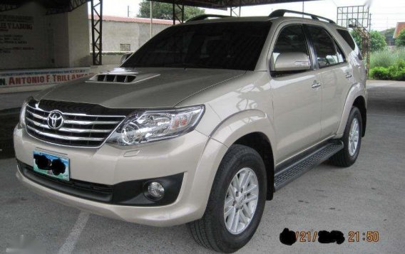 SELLING TOYOTA Fortuner g matic 2013-1
