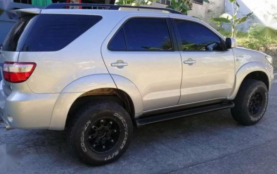 Toyota Fortuner 2.7 G AT - Fresh! - First Owner!-2