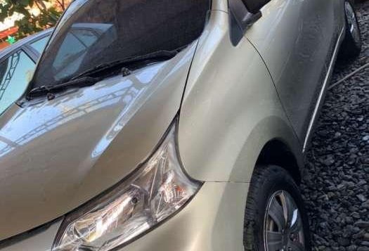 2017 TOYOTA Avanza J manual color champagne