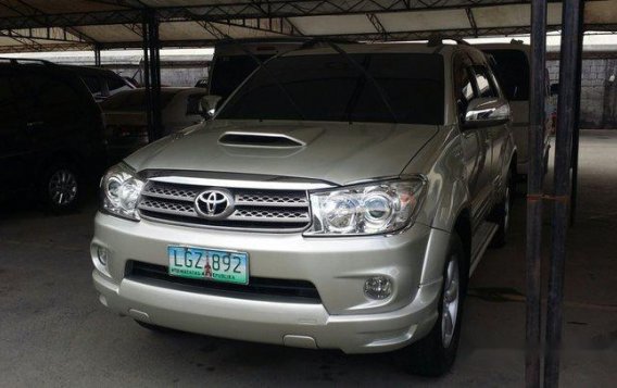 Toyota Fortuner 2011 for sale-2