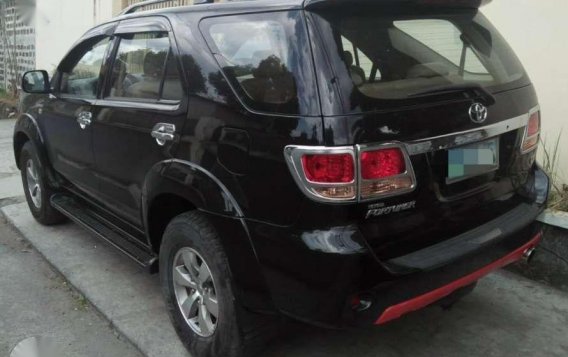 Toyota Fortuner V 4x4 (top of the line)-3