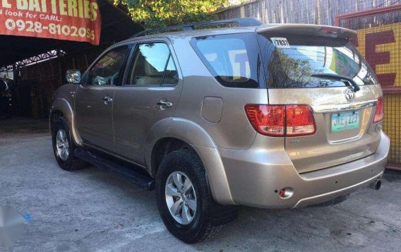 Toyota Fortuner v 4x4 matic 2007 FOR SALE-3