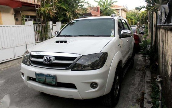 Toyota Fortuner V 4x4 DSL Automatic 2006 for sale -7