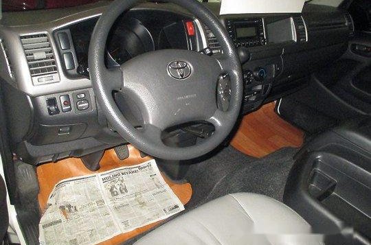 Toyota Hiace 2012 SUPER GRANDIA AT for sale-3
