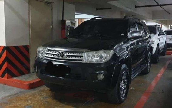 2011 acquired Toyota Fortuner Low mileage G variant-1