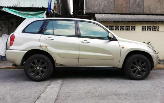 Toyota RAV4 2003 model for sale -5