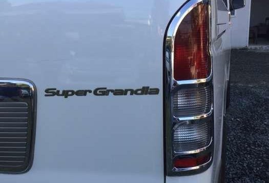2011 Toyota Hiace Super Grandia AT for sale -3