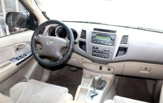 Toyota Fortuner V 4x4 DSL Automatic 2006 for sale -2