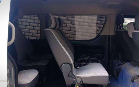 Toyota Hiace Grandia 2016 for sale -9