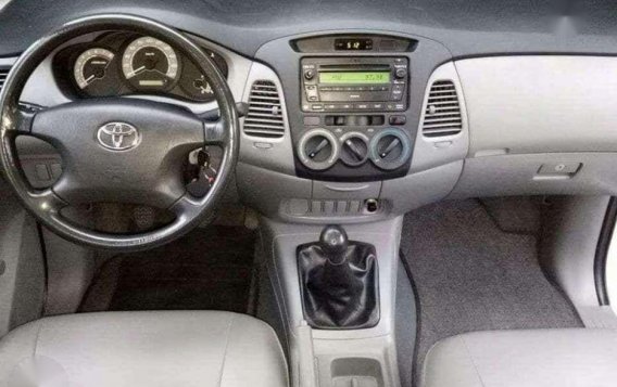 2012 Toyota Innova J for sale -8