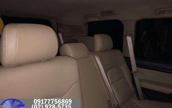 2011 Toyota Land Cruiser Dubai Version FOR SALE-4