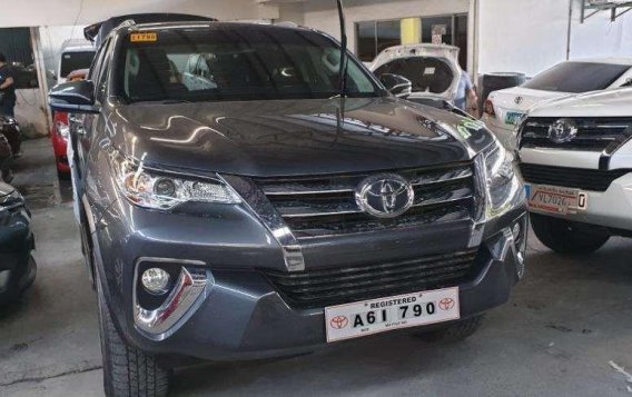 2018 Toyota Fortuner 2.4G Gray Metallic Manual Diesel